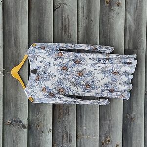 American Eagle split sleeve mini dress in blue and cream floral print - size S